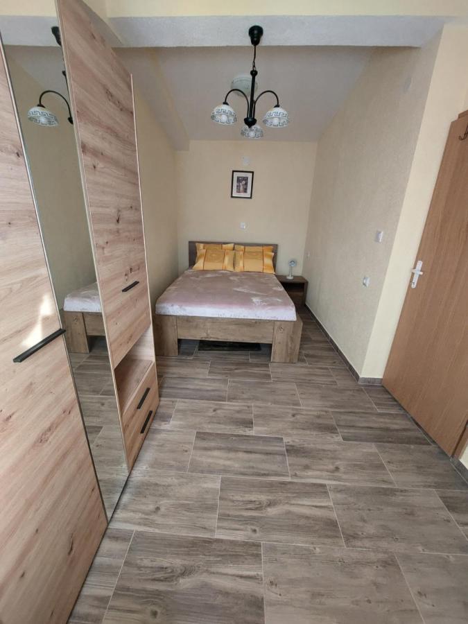 Apartmani Piskoric Vir Exterior photo