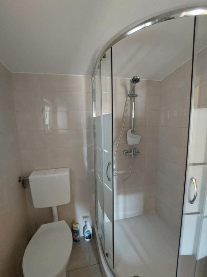 Apartmani Piskoric Vir Exterior photo