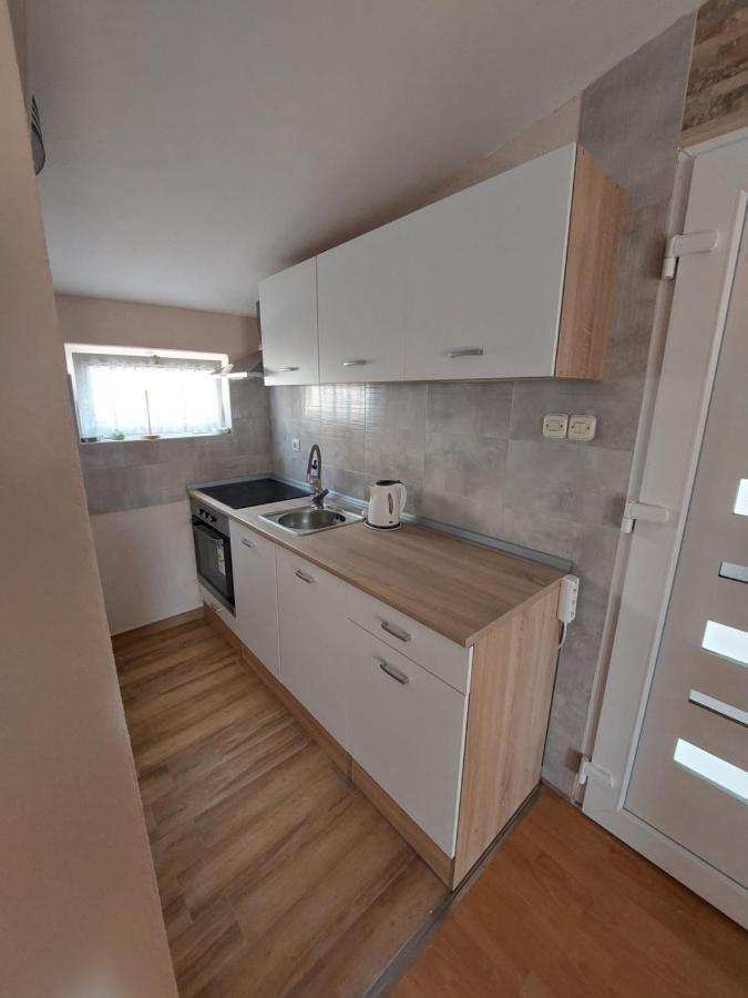 Apartmani Piskoric Vir Exterior photo